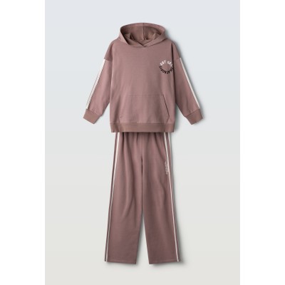 Σετ φόρμα - ΣΑΠΙΟ ΜΗΛΟ 10Y