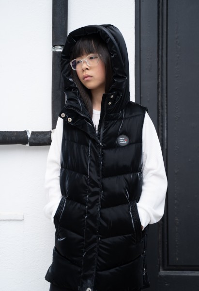 Τζάκετ αμάνικο - ΜΑΥΡΟ 8Y