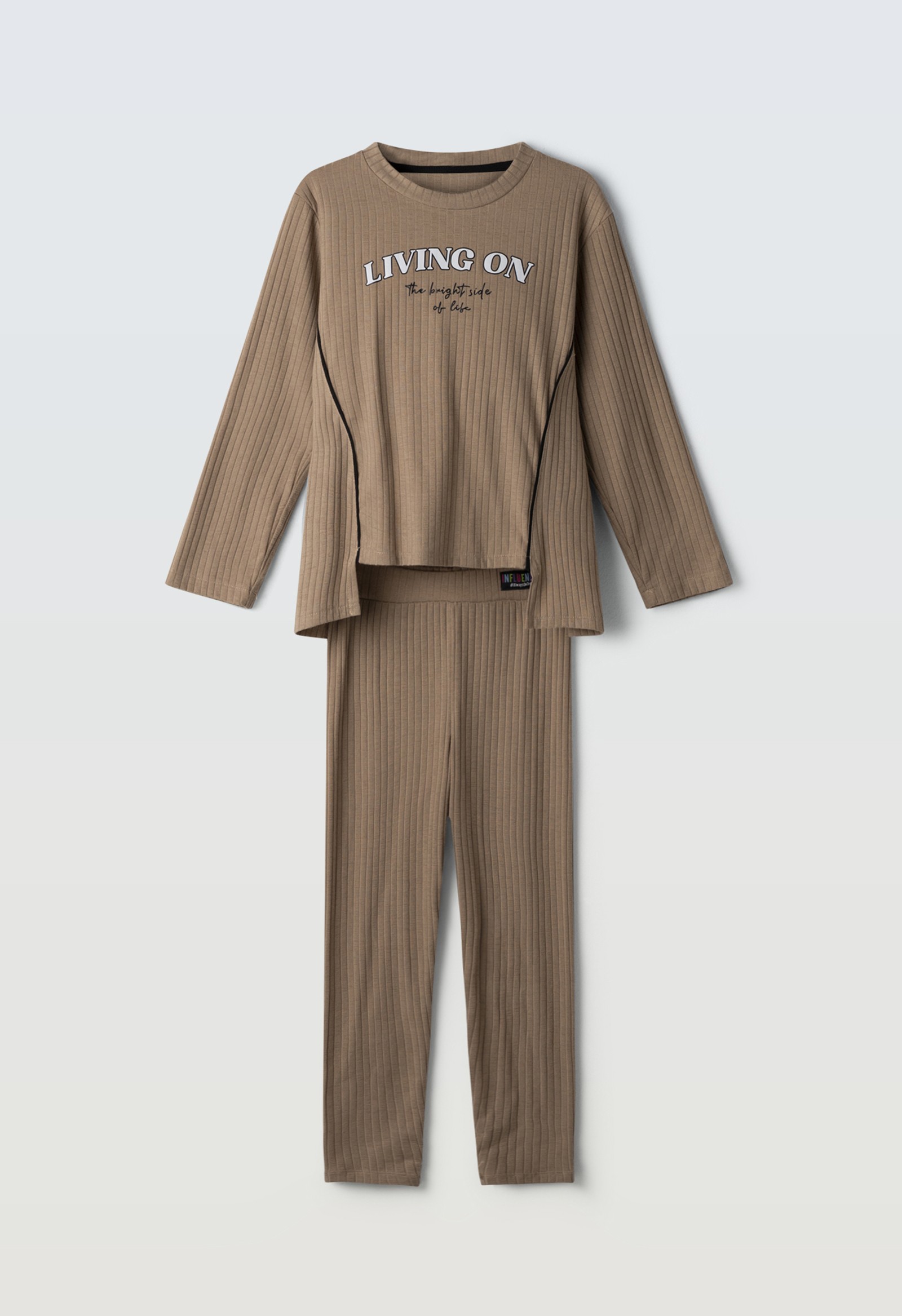 Σετ κολάν - ΚΑΜΕΛ 10Y