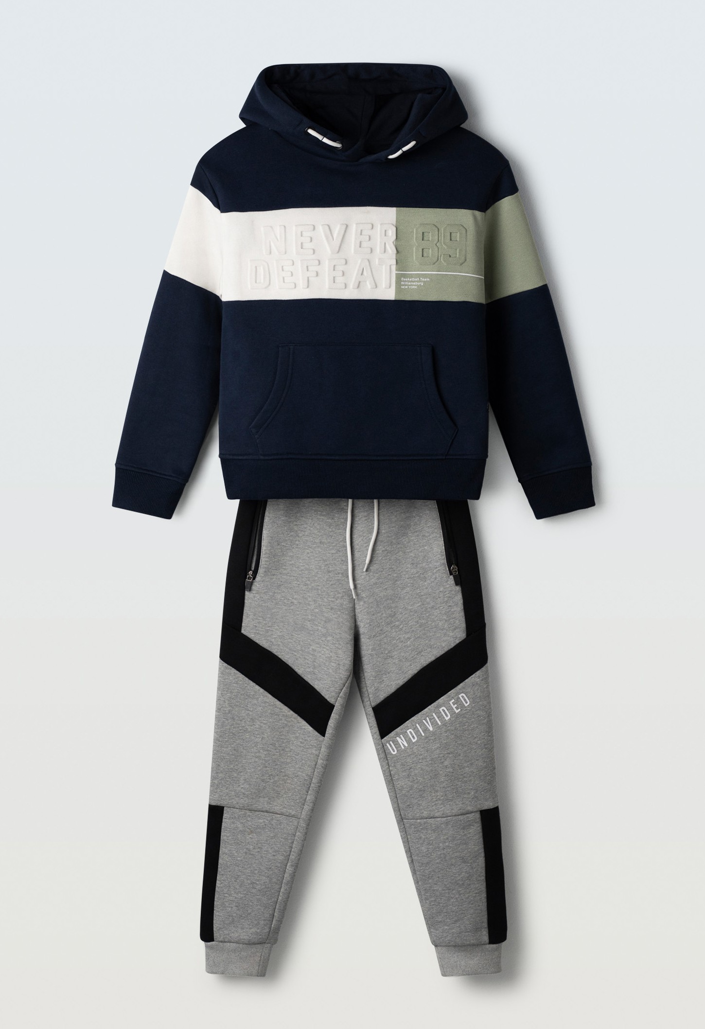 Σετ φόρμα με κουκούλα - ΜΠΛΕ 8Y